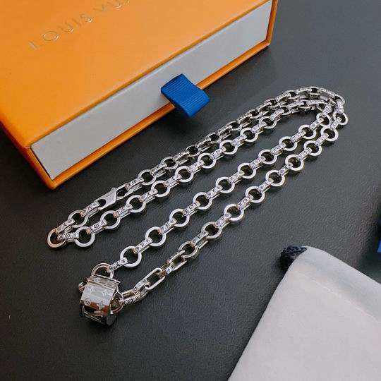 Picture of LV Necklace _SKULVnecklace10ly2712574